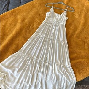 Elegant White Maxi Dress